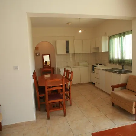 Apart-hotel New York Plaza Pafos