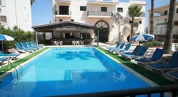 Aparthotel New York Plaza Paphos