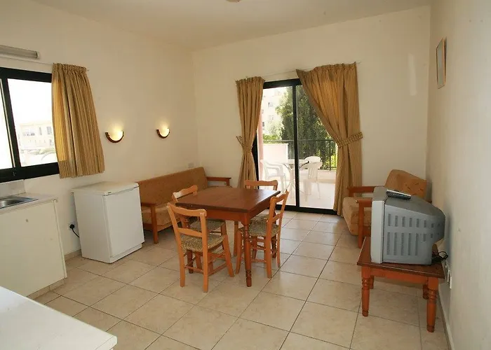 New York Plaza Aparthotel 3*