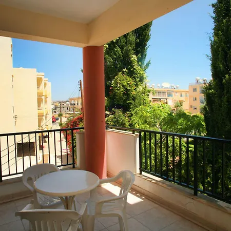 New York Plaza Apartmanhotel Paphos