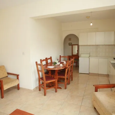 Hotel apartamentowy New York Plaza 3*