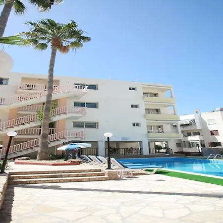 New York Plaza 3* Pafos