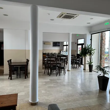New York Plaza Пафос