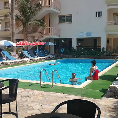 New York Plaza 3* Paphos