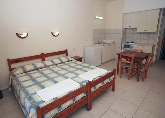 New York Plaza Apartmanhotel 3*