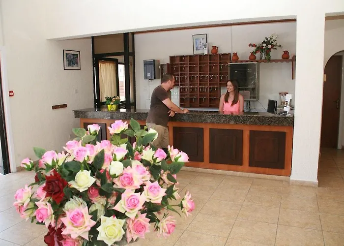 New York Plaza Apartmanhotel 3*