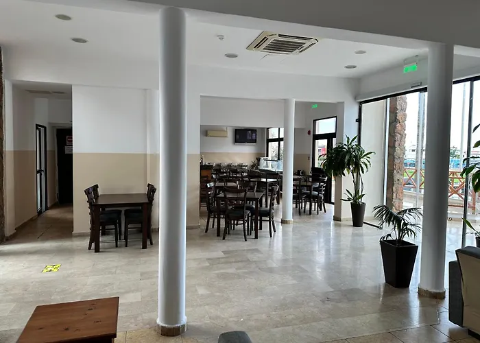 New York Plaza Paphos