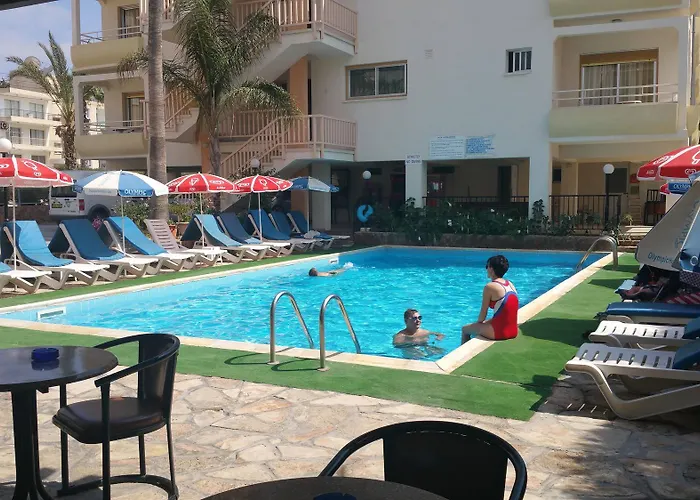 New York Plaza 3* Paphos